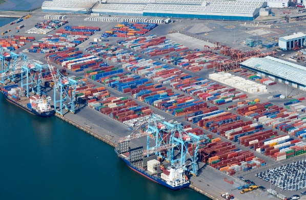 寧波貨代公司在寧波乃至全國的經(jīng)濟發(fā)展中發(fā)揮著重要的作用