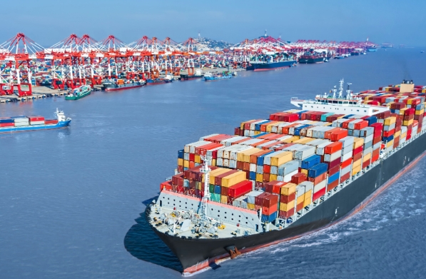 深圳這座充滿(mǎn)活力的國(guó)際大都市中，貨代行業(yè)如同一股不可小覷的力量