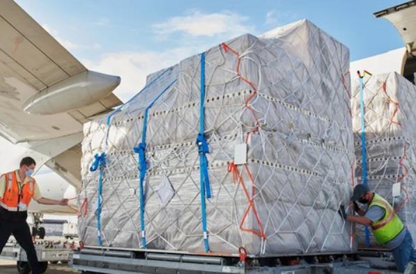 新加坡空運專線對全球經(jīng)濟的影響有哪些？