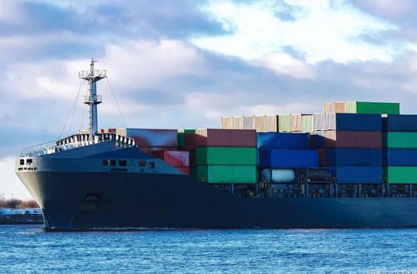 國際海運在全球經(jīng)濟(jì)一體化的進(jìn)程中發(fā)揮著重要的作用