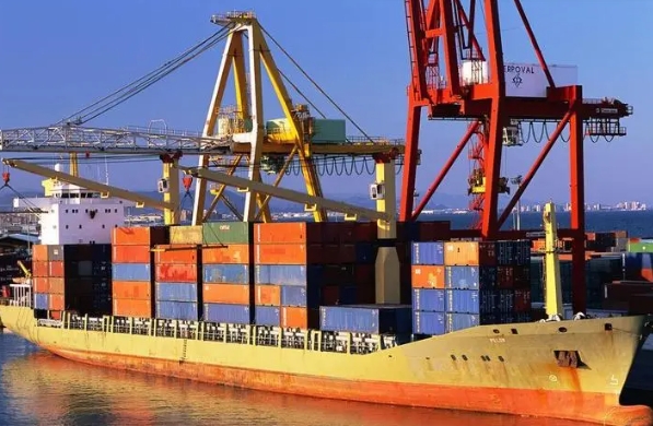 新西蘭物流是國(guó)家經(jīng)濟(jì)發(fā)展重要組成部分，為各行業(yè)發(fā)展提供重要支撐