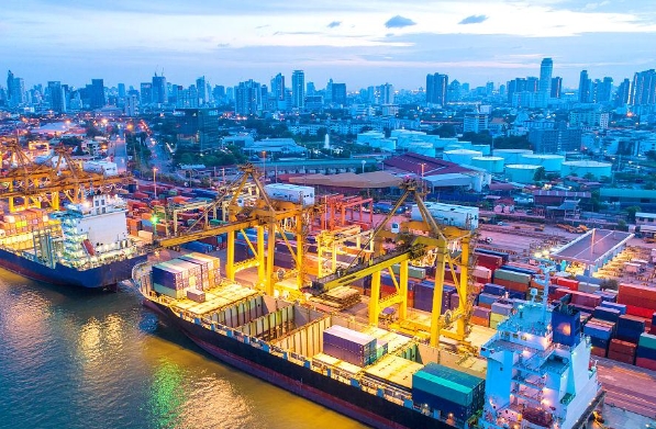 上海國際物流公司為全球的貿(mào)易往來搭建起一座座堅實的橋梁