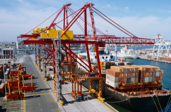 澳洲物流專線正以其獨(dú)特的魅力引領(lǐng)著物流行業(yè)的變革